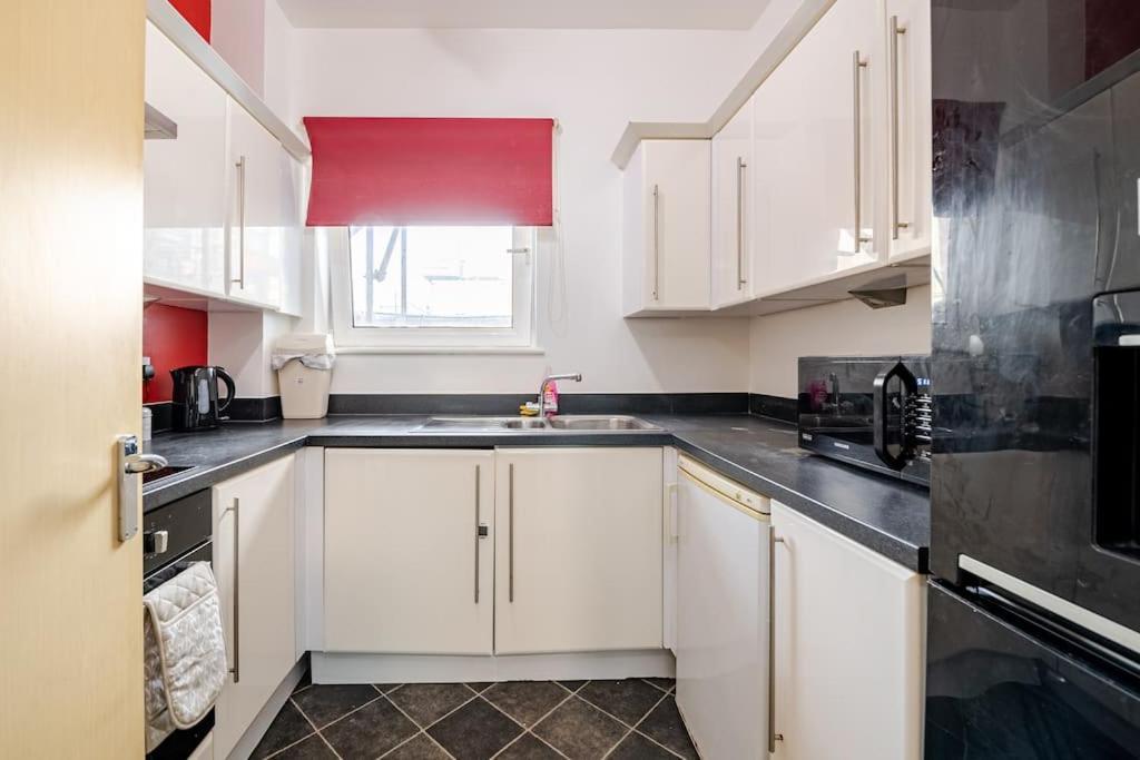 High Street 2 Bedroom Apartment Southampton