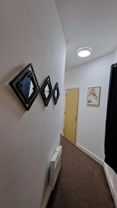 High Street 2 Bedroom *