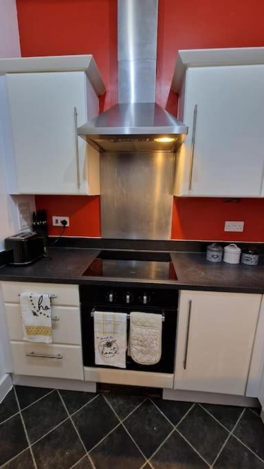 High Street 2 Bedroom *