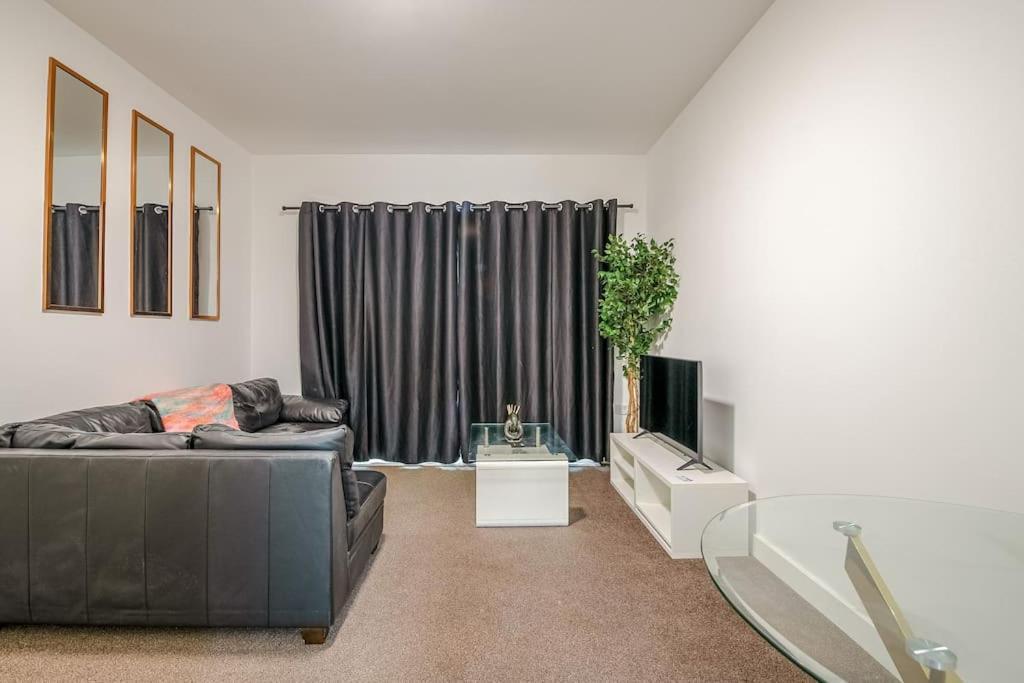 Apartment High Street 2 Bedroom *